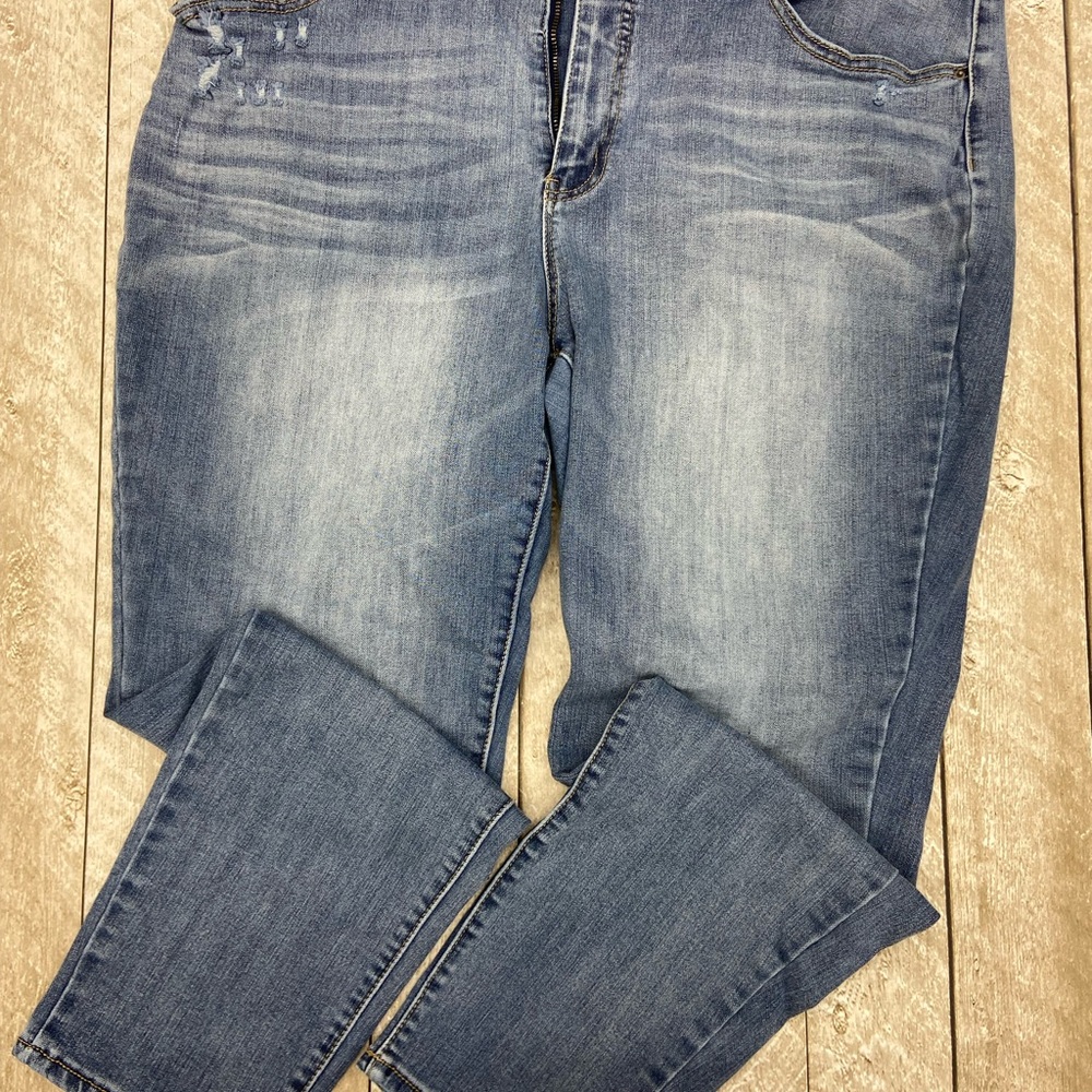 Time and Tru Women's High Rise Distressed Skinny Jeans in Light Blue